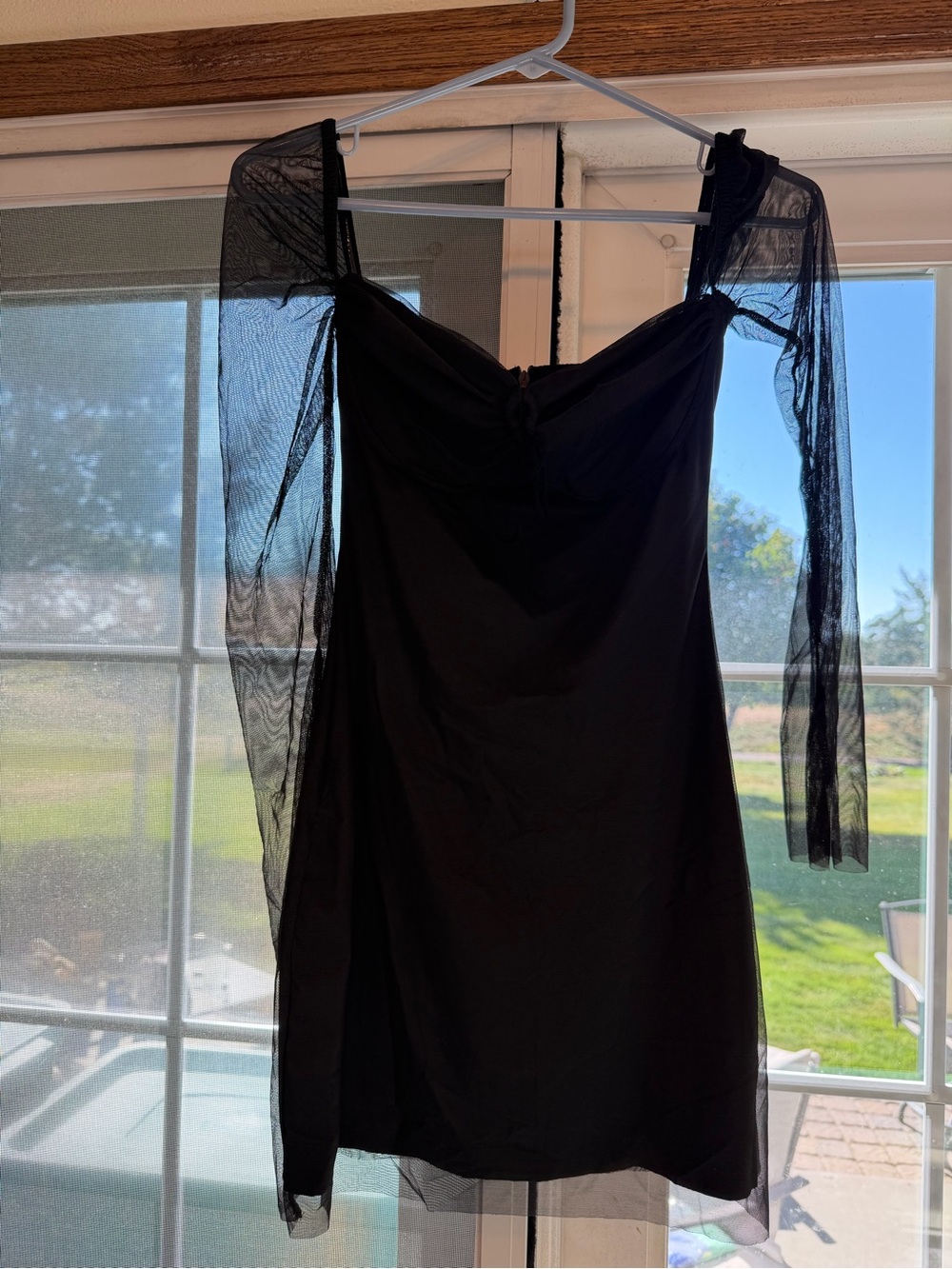 Black Sheer-Sleeve Slip Dress women XS. Bin 76